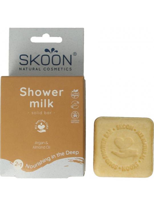 Solid shower milk nourishing into the deep 2-in-1