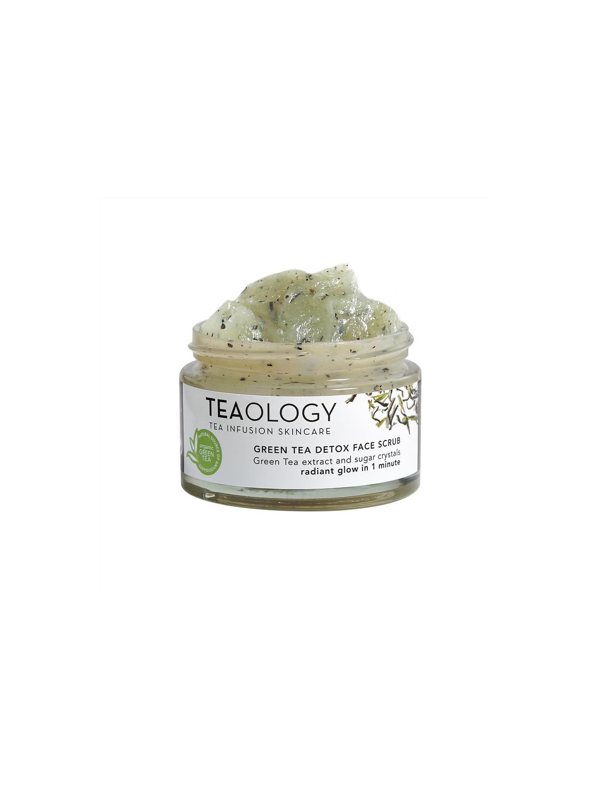 Green tea detox face scrub
